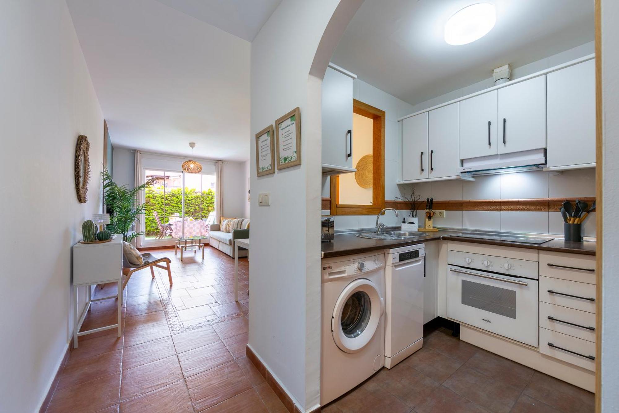 Jardin Privado # Netflix # Playa A 8Min # Wifi # Familia # Apartamento Vera Exterior foto